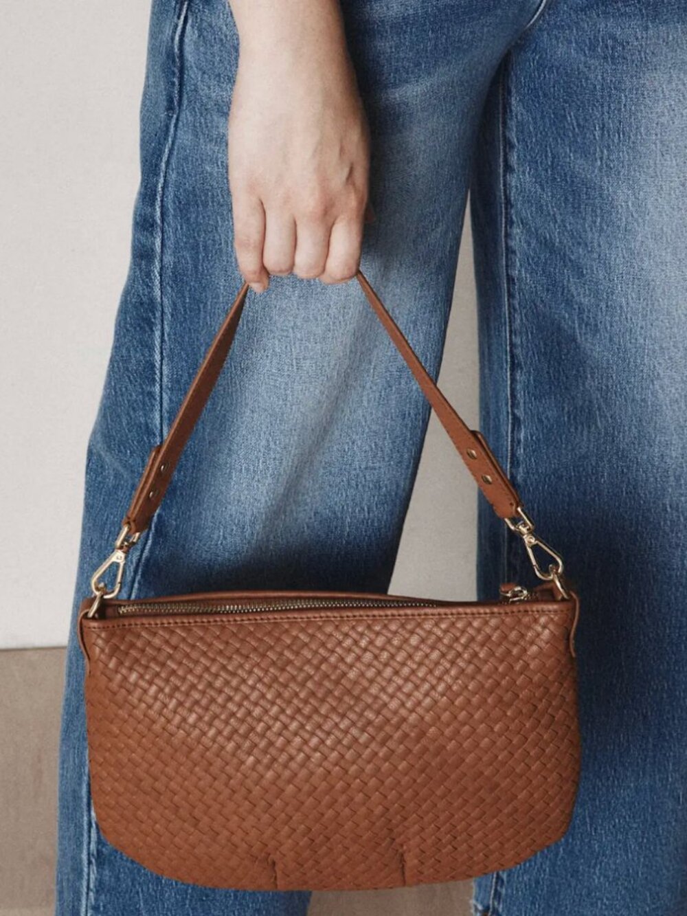 EUC Quince Leather Woven Crossbody Bag - Picture 2 of 4